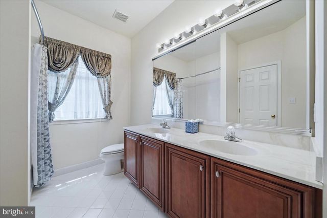 17 WATERTON DR, Bear, DE 19701