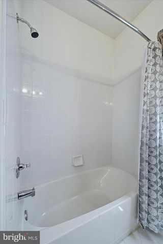 17 WATERTON DR, Bear, DE 19701