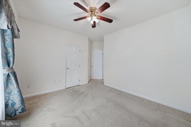 17 WATERTON DR, Bear, DE 19701
