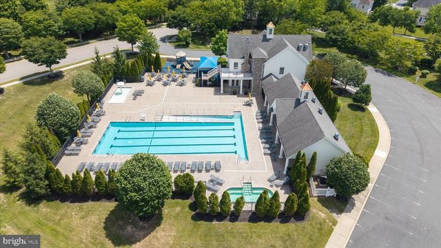 17 WATERTON DR, Bear, DE 19701