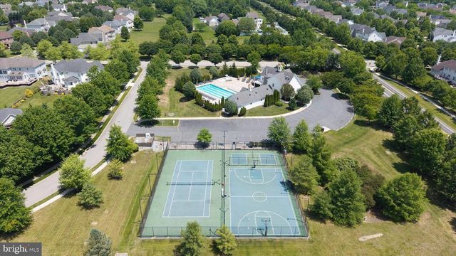 17 WATERTON DR, Bear, DE 19701