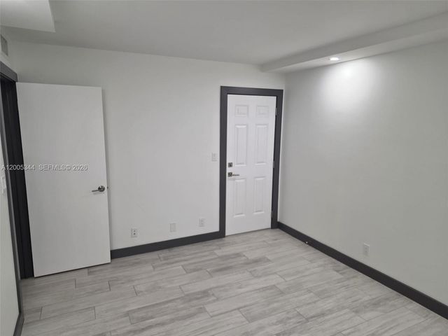 660 Tennis Club Dr 201, Fort Lauderdale, FL 33311