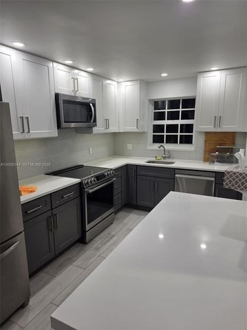 660 Tennis Club Dr 201, Fort Lauderdale, FL 33311