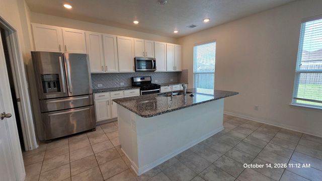 7106 Escondido Drive, Rosharon, TX 77583