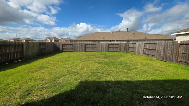 7106 Escondido Drive, Rosharon, TX 77583