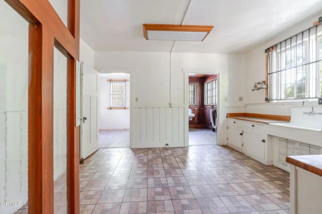 237 W State Street, Pasadena, CA 91105