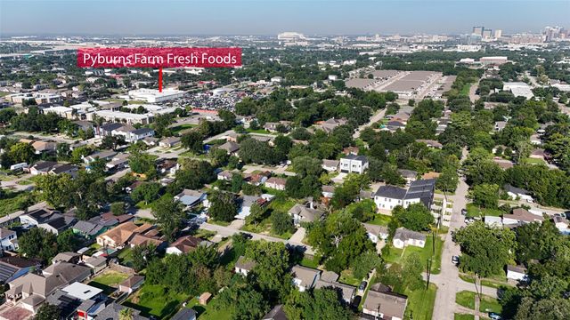 7016 Conley Street, Houston, TX 77021