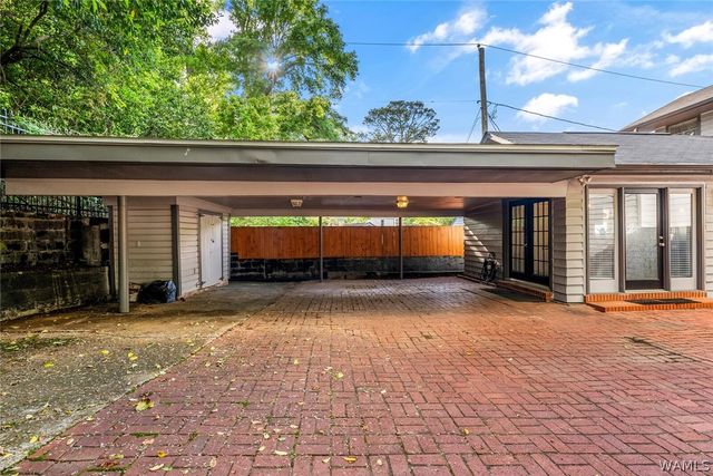 1411 Caplewood, Tuscaloosa, AL 35401
