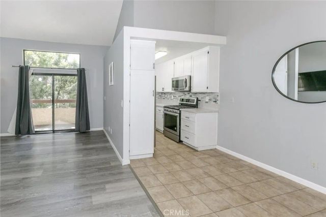 28031 Sarabande Lane 128, Canyon Country, CA 91387