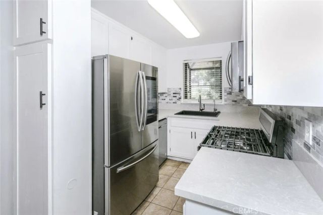 28031 Sarabande Lane 128, Canyon Country, CA 91387