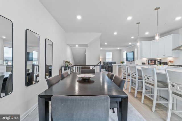 611 LADYWELL ST, Middle River, MD 21220