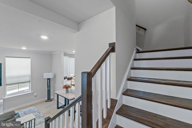 611 LADYWELL ST, Middle River, MD 21220