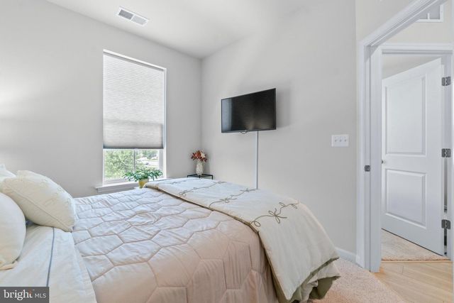 611 LADYWELL ST, Middle River, MD 21220