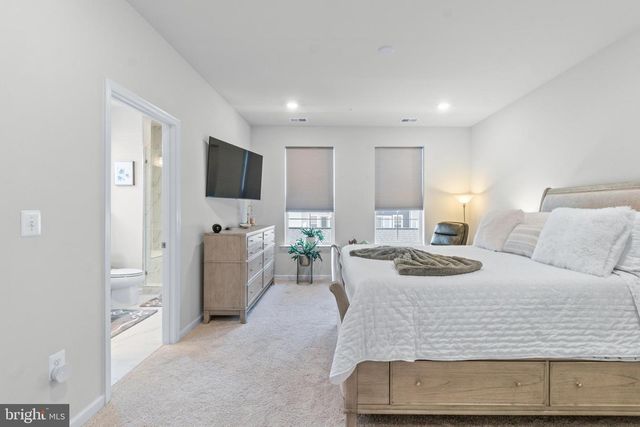 611 LADYWELL ST, Middle River, MD 21220