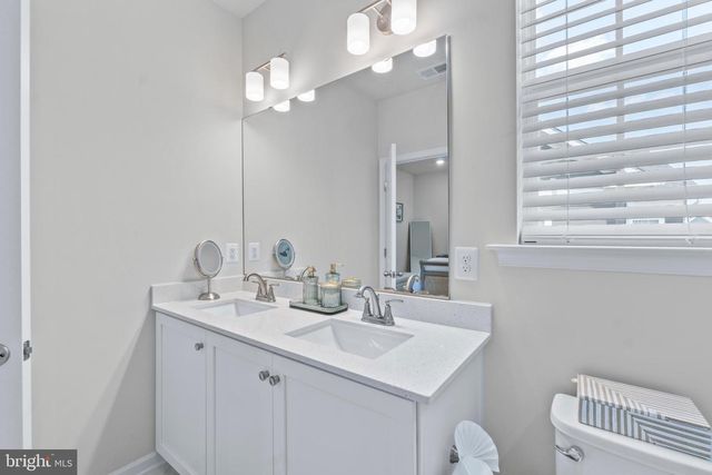 611 LADYWELL ST, Middle River, MD 21220