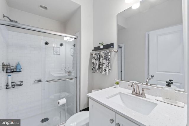 611 LADYWELL ST, Middle River, MD 21220