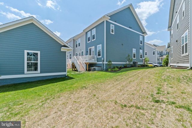 611 LADYWELL ST, Middle River, MD 21220