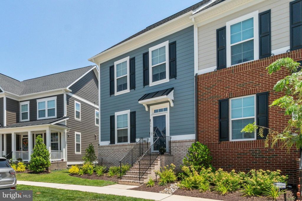 611 LADYWELL ST, Middle River, MD 21220