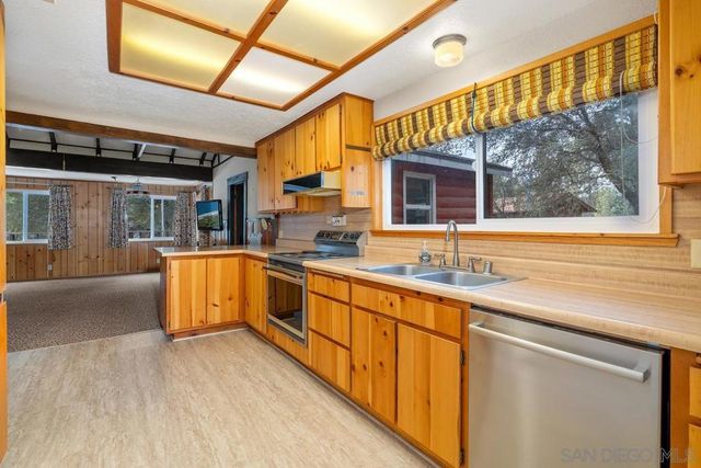 8043 Buckthorn Trl, Pine Valley, CA 91962