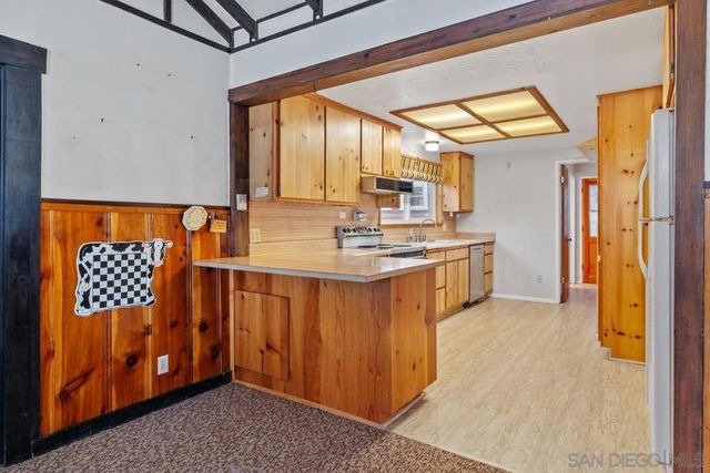 8043 Buckthorn Trl, Pine Valley, CA 91962