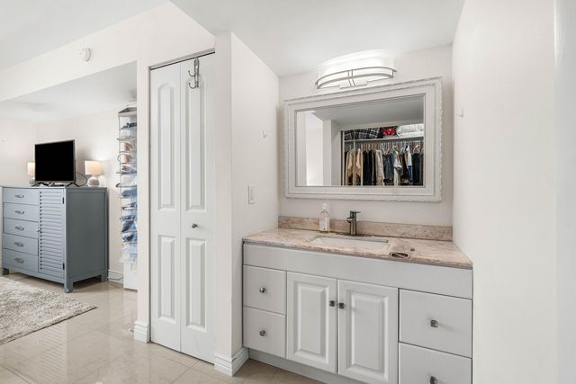 6049 Balboa Circle 103, Boca Raton, FL 33433