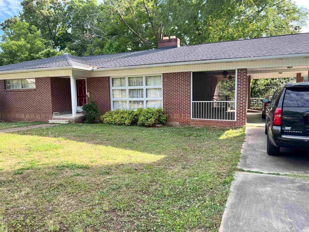 100 Culbreath Hgts, Union, SC 29379