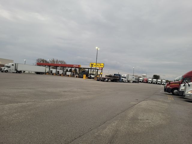 2420 S CHICAGO Street, Joliet, IL 60436
