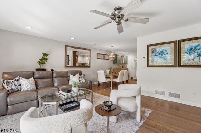 46 Rogers Ave, Berkeley Heights Twp., NJ 07922