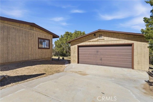 12515 Nearwood Road, Juniper, CA 93553