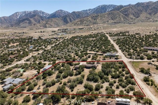 12515 Nearwood Road, Juniper, CA 93553