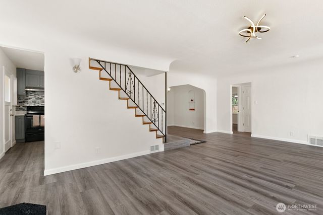 6526 Pacific Avenue, Tacoma, WA 98408