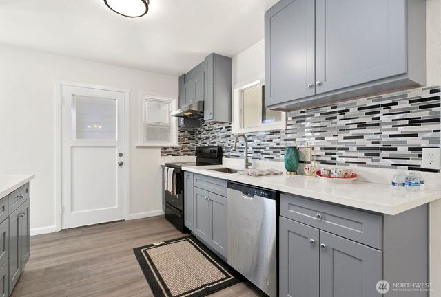 6526 Pacific Avenue, Tacoma, WA 98408