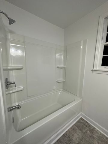 724 Kingsbury Rd, Clarksville, TN 37040