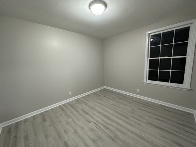 724 Kingsbury Rd, Clarksville, TN 37040