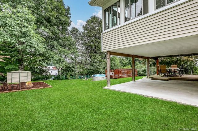 55 Maple Drive, Stony Point, NY 10980