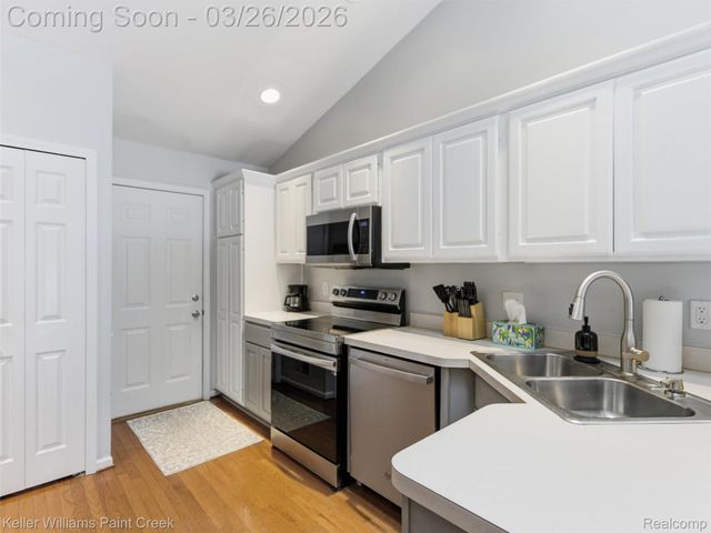 9517 Maplewood Court, Richfield Township, MI 48423