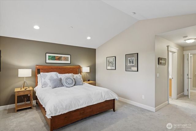 17412 32nd Avenue NE, Lake Forest Park, WA 98155