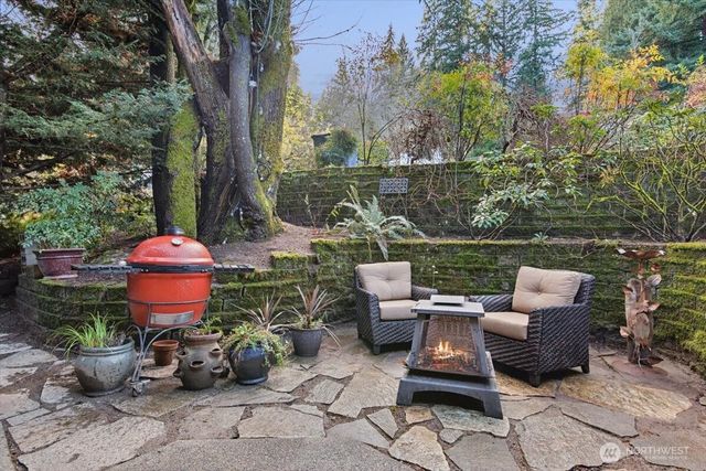 17412 32nd Avenue NE, Lake Forest Park, WA 98155