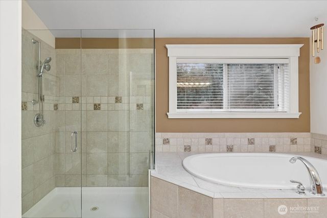 17412 32nd Avenue NE, Lake Forest Park, WA 98155