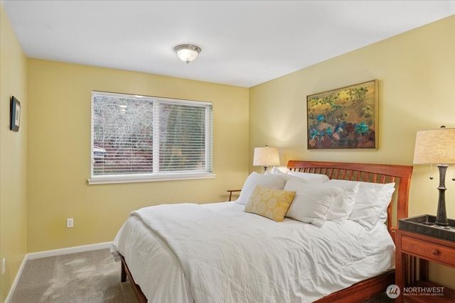 17412 32nd Avenue NE, Lake Forest Park, WA 98155