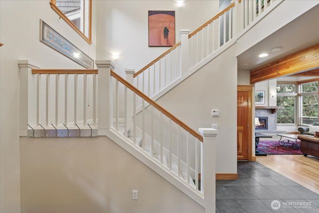 17412 32nd Avenue NE, Lake Forest Park, WA 98155