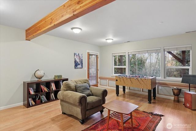 17412 32nd Avenue NE, Lake Forest Park, WA 98155