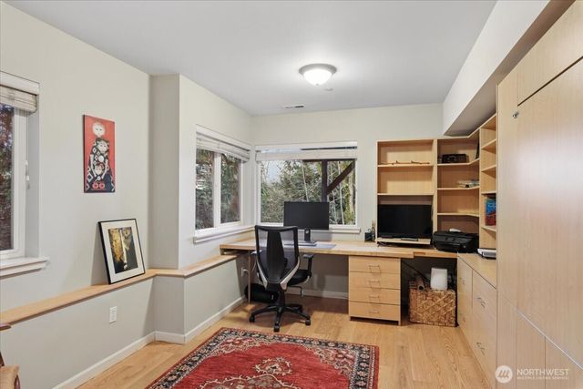 17412 32nd Avenue NE, Lake Forest Park, WA 98155