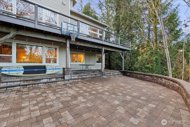 17412 32nd Avenue NE, Lake Forest Park, WA 98155