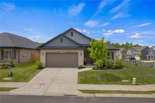 61 Woodcross Drive, Simpsonville, SC 29681