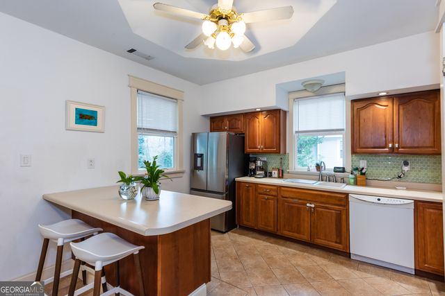 1698 Temple Avenue, College Park, GA 30337