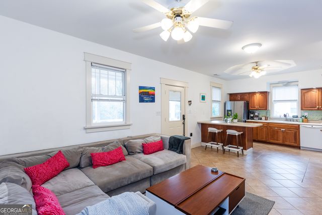 1698 Temple Avenue, College Park, GA 30337