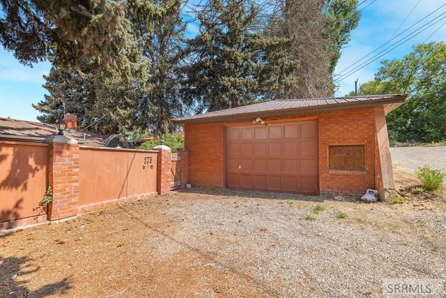 175 W 17th Street, Idaho Falls, ID 83402