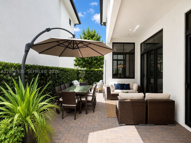 4318 NW 81st Ave, Doral, FL 33166