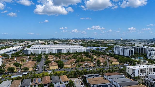 4318 NW 81st Ave, Doral, FL 33166